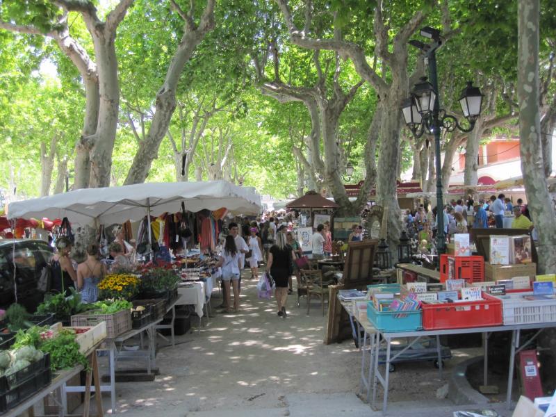 Market on the Place des Lices